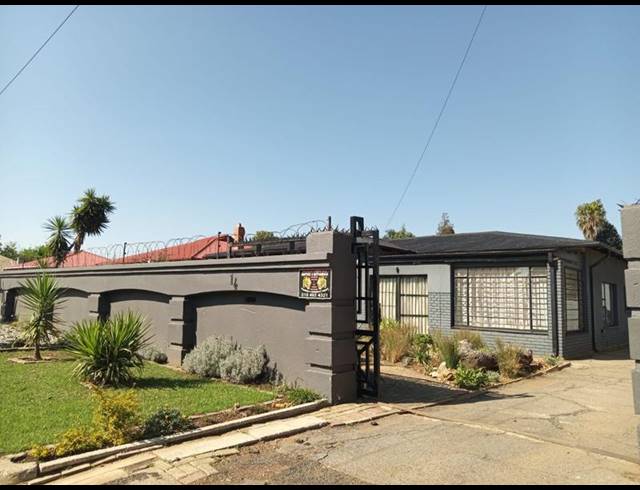 3 BEDROOM HOUSE FOR SALE IN HOMELAKE
